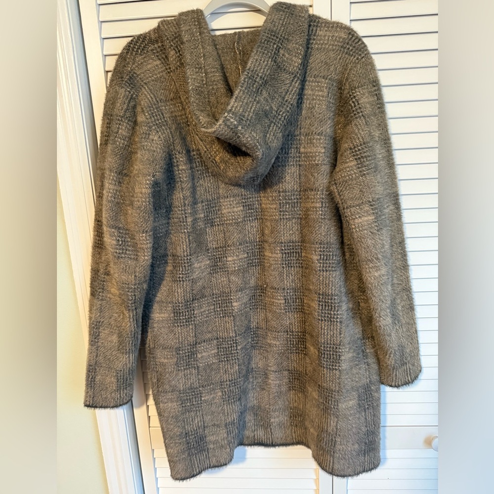 Cyrus Women’s Cardigan Hooded: Size M - Picture 4 of 4
